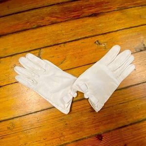 Vintage Ladies Lauffer kid skin leather cream color dress gloves size 6.5